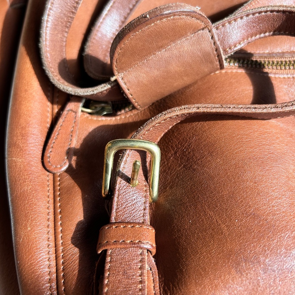 Authentic Vintage Coach Leather Drawstring Backpack in London Tan - Picture 10 of 13